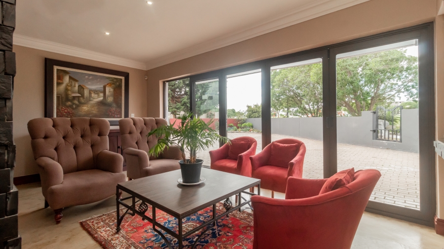 8 Bedroom Property for Sale in Country Club Western Cape